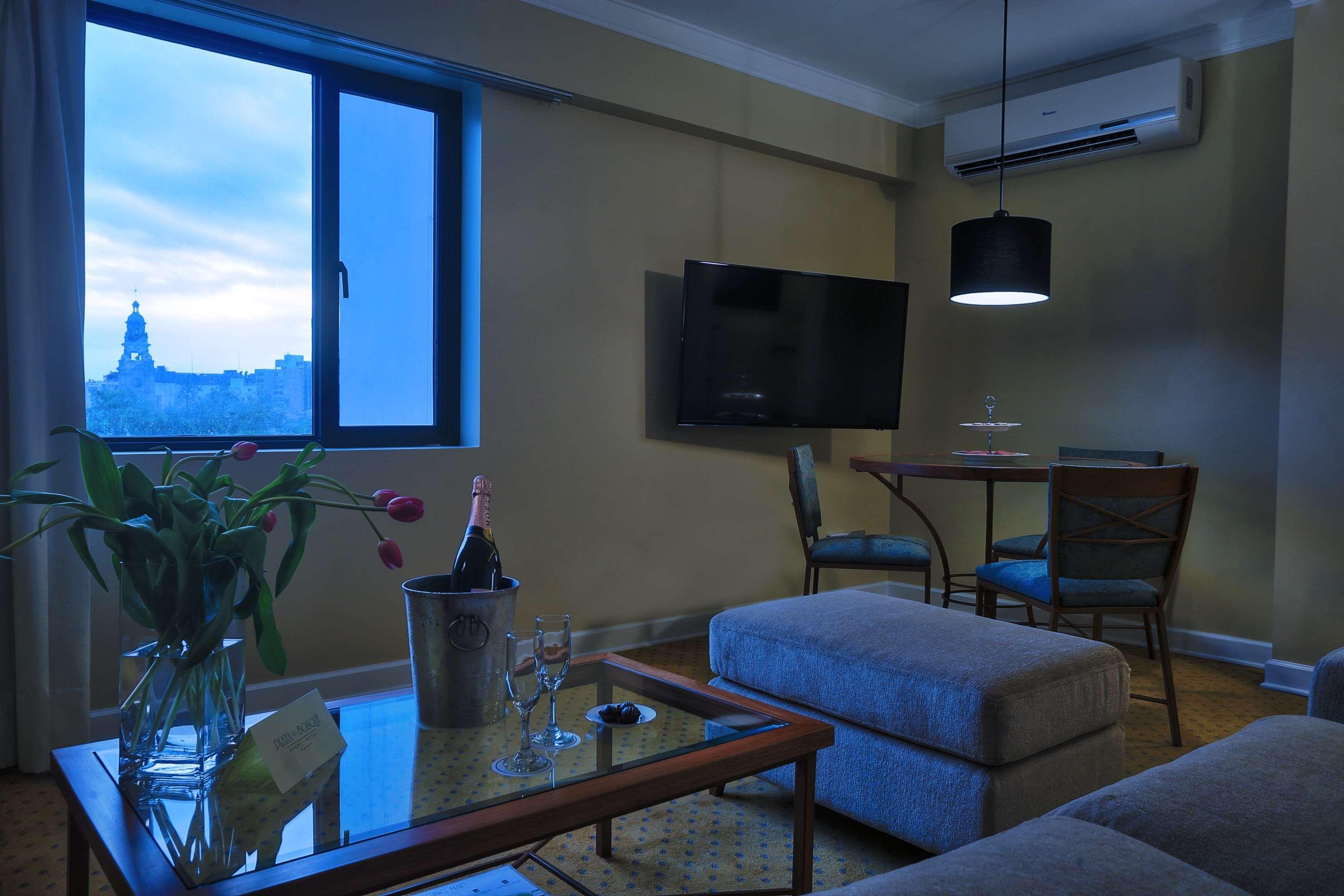 Radisson Hotel Plaza Del Bosque Лима Екстериор снимка